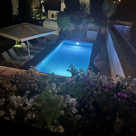 Nyaraló Ithakis Protarász
